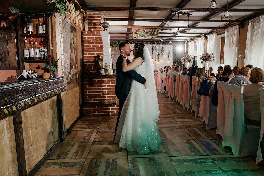 Свадебный фотограф Хойники в ресторане кафе Хуторок 060822 фото 25